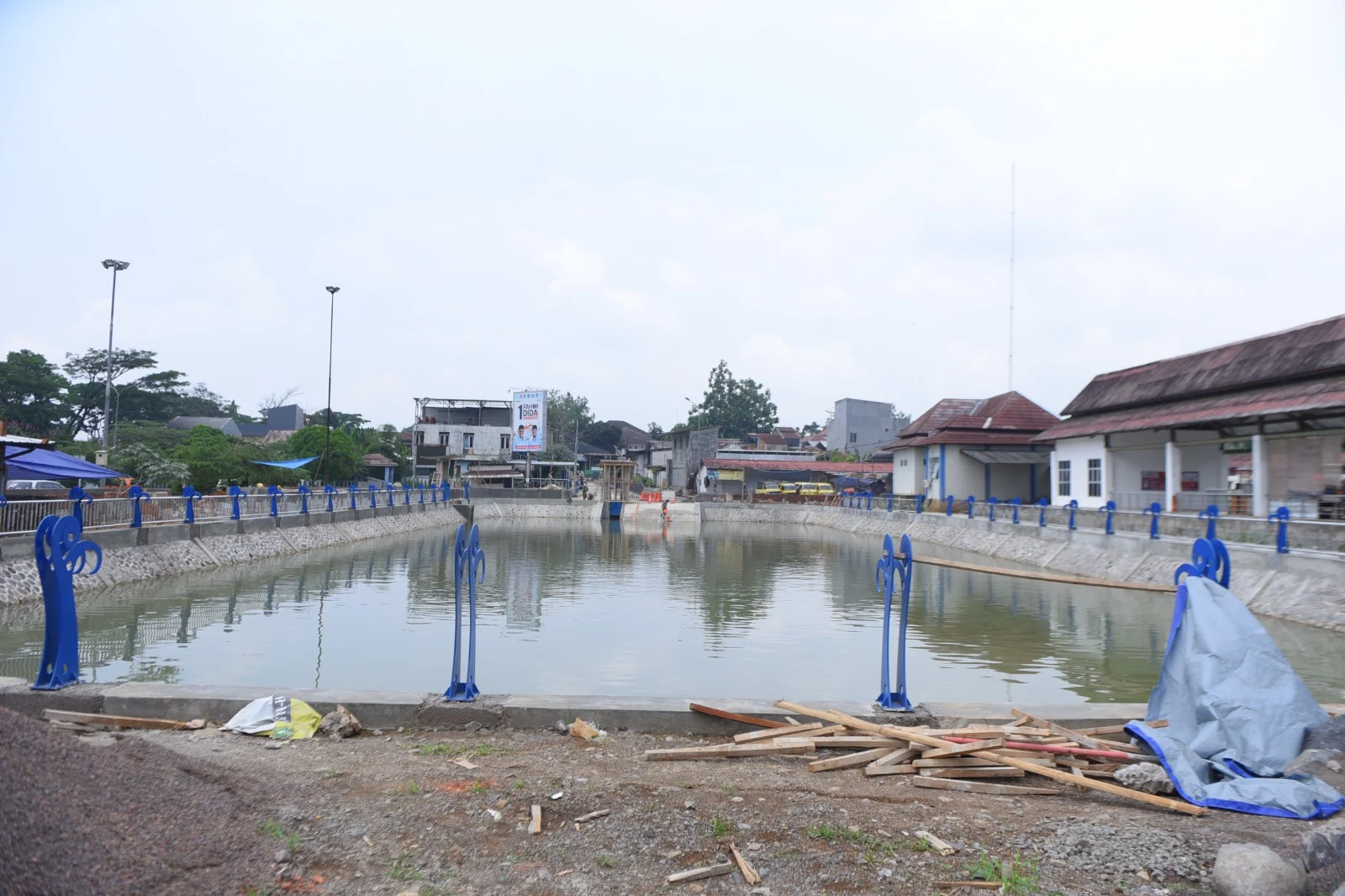 Pj Walikota Sukabumi Tinjau Kolam Retensi