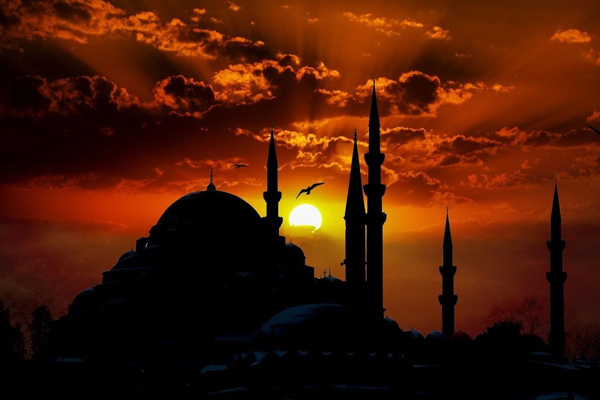 Malam Nisfu Syaban 2025: Makna, Keutamaan, dan Waktu Pelaksanaannya