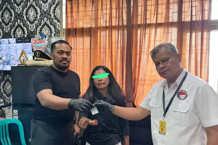 IRT Tertangkap Selundupkan Sabu ke Lapas Sukabumi, Disembunyikan dalam Mulut